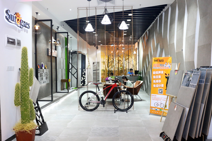 ����ͨ�wˮ��u������һ�ӵ��|�У���һ�ӵļ�ā